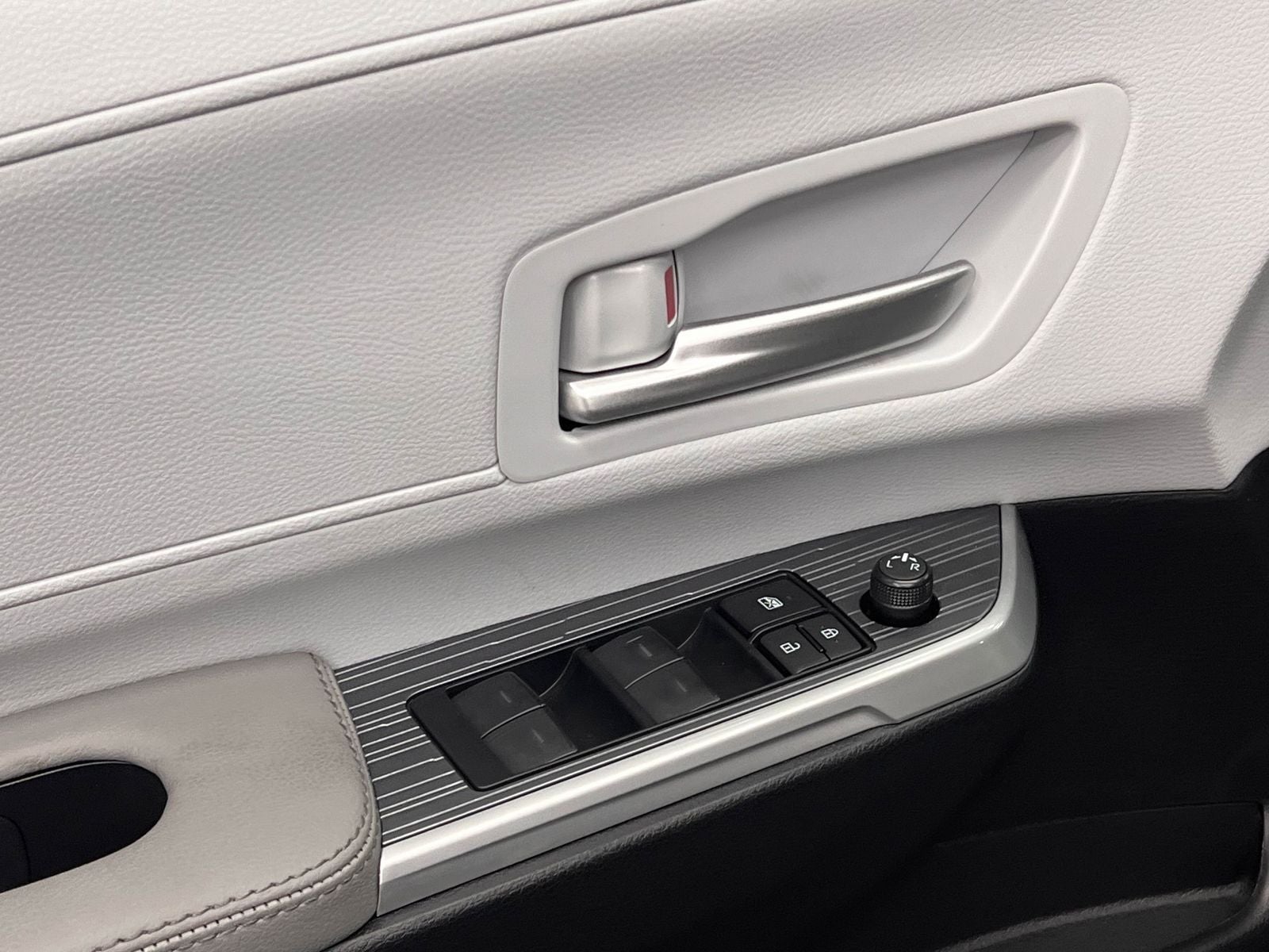 2026 Toyota Sienna XLE 8 Passenger