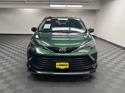 2026 Toyota Sienna XLE 8 Passenger