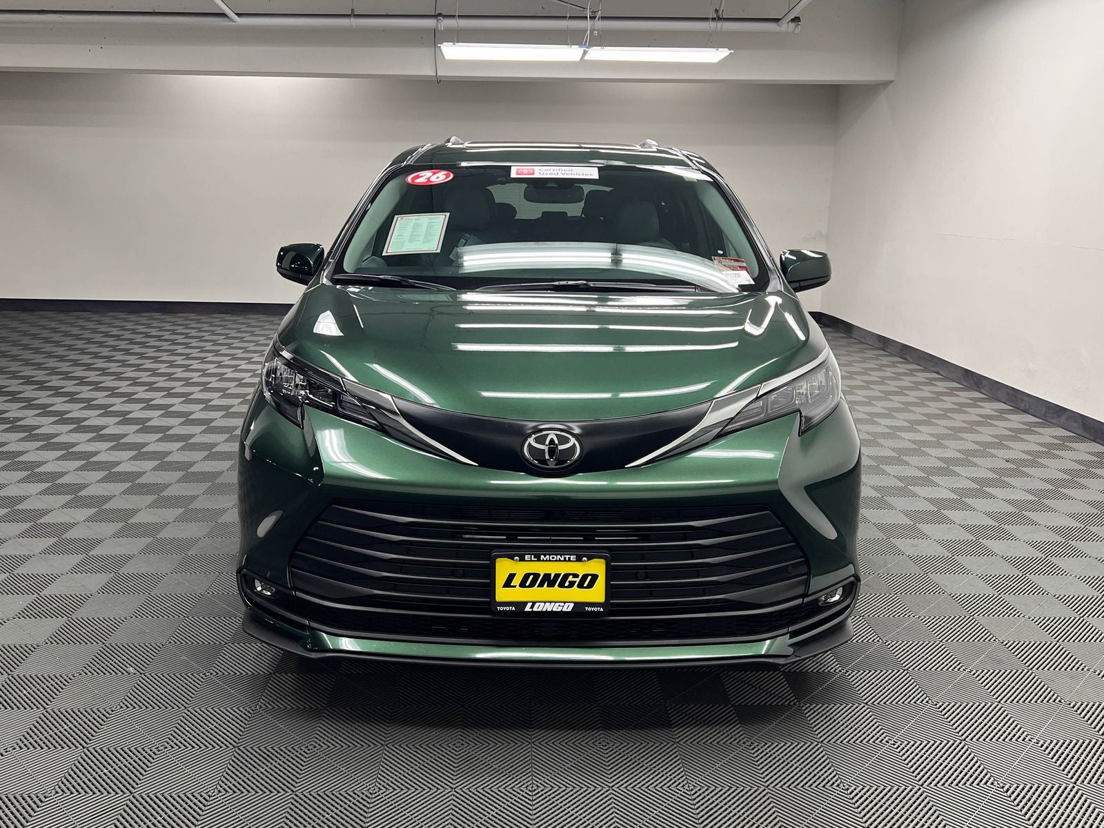 2026 Toyota Sienna XLE 8 Passenger