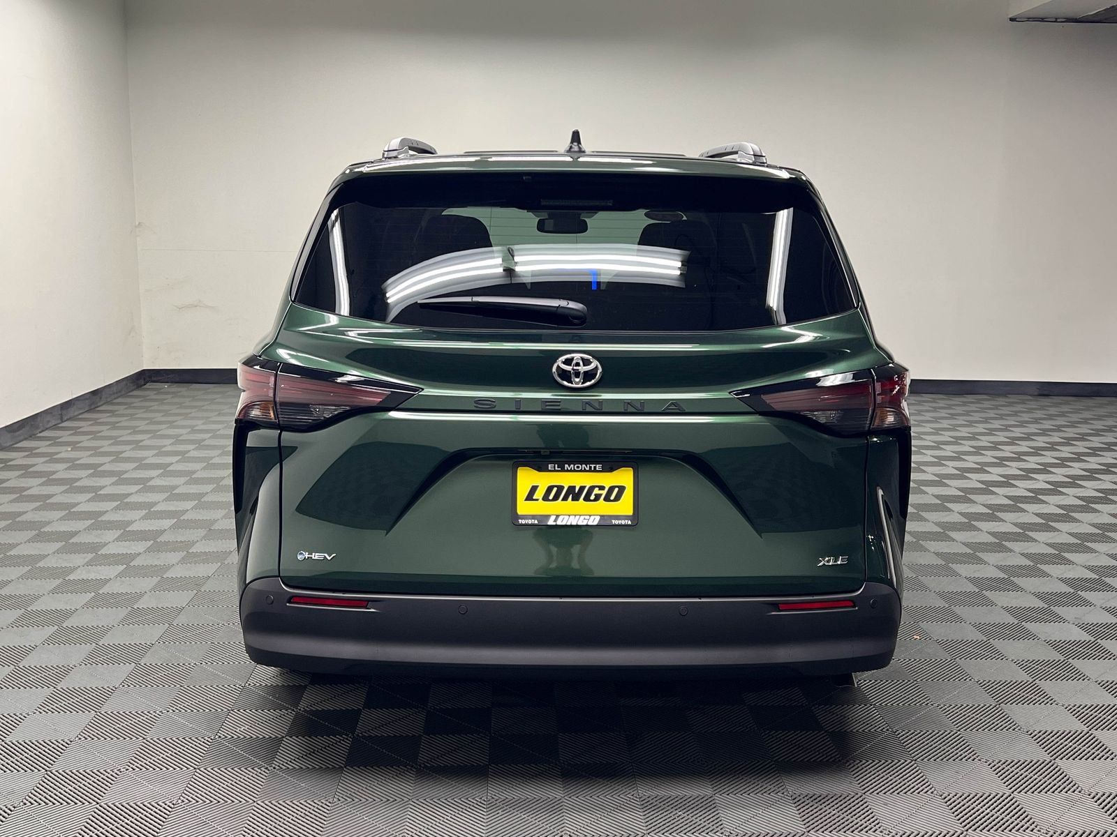 2026 Toyota Sienna XLE 8 Passenger