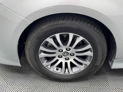 2020 Toyota Sienna XLE 8 Passenger