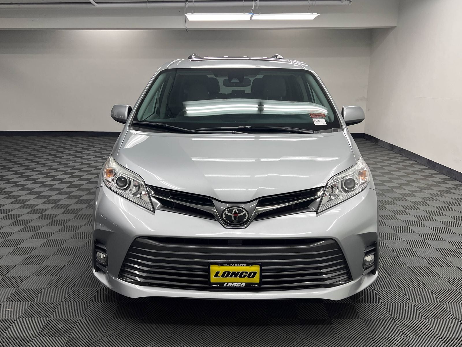 2020 Toyota Sienna XLE 8 Passenger
