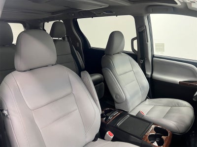 2017 Toyota Sienna Limited Premium 7 Passenger