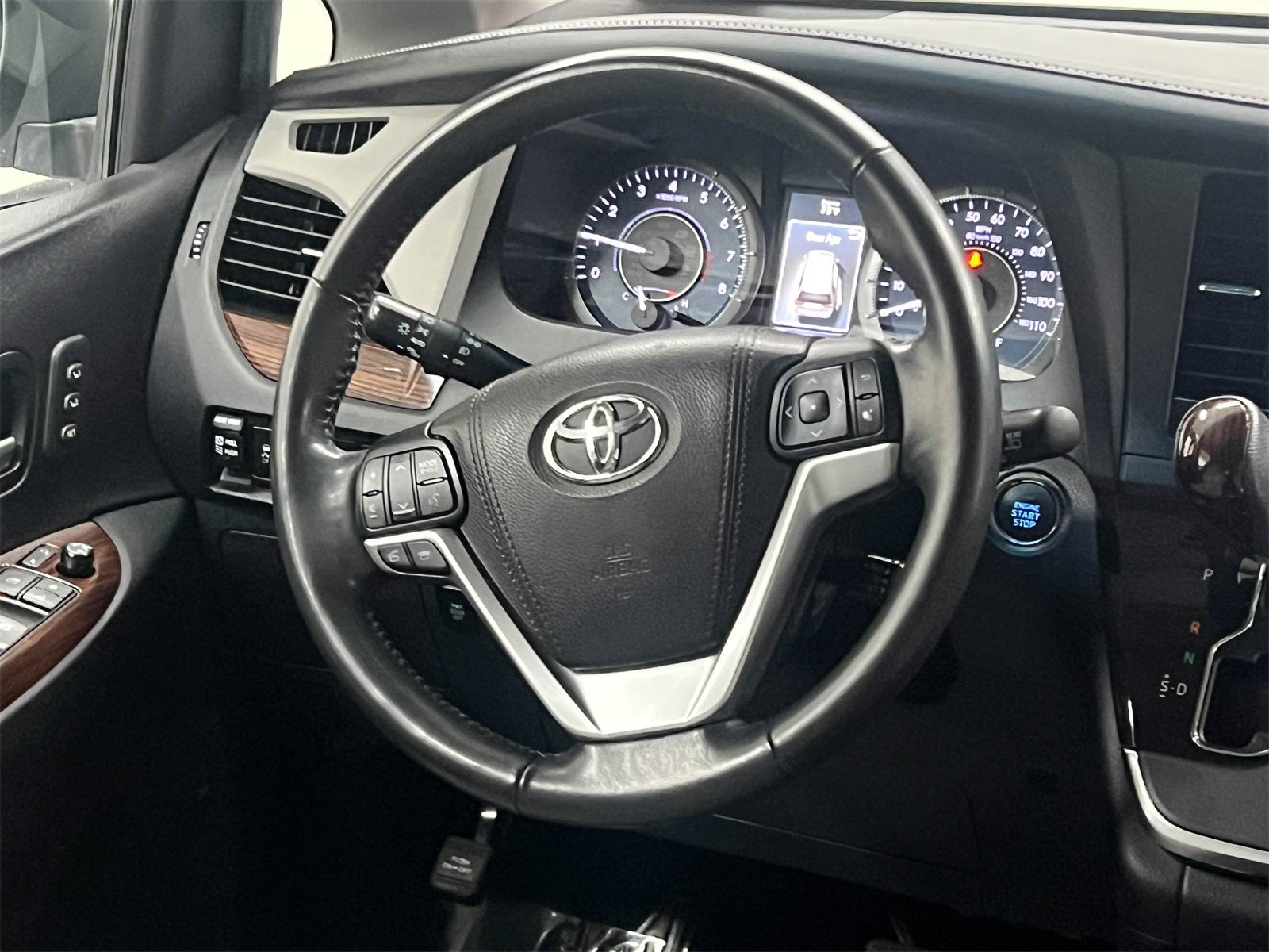 2017 Toyota Sienna Limited Premium 7 Passenger