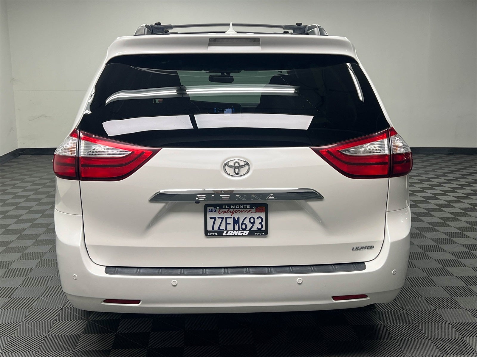 2017 Toyota Sienna Limited Premium 7 Passenger