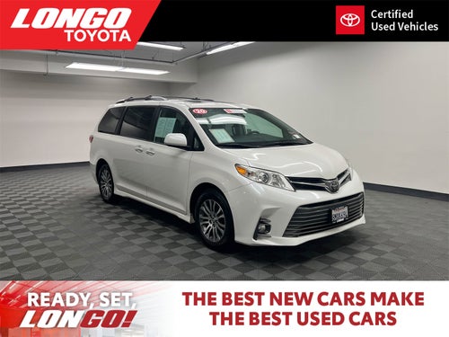 2020 Toyota Sienna XLE 8 Passenger
