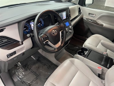 2020 Toyota Sienna XLE 8 Passenger