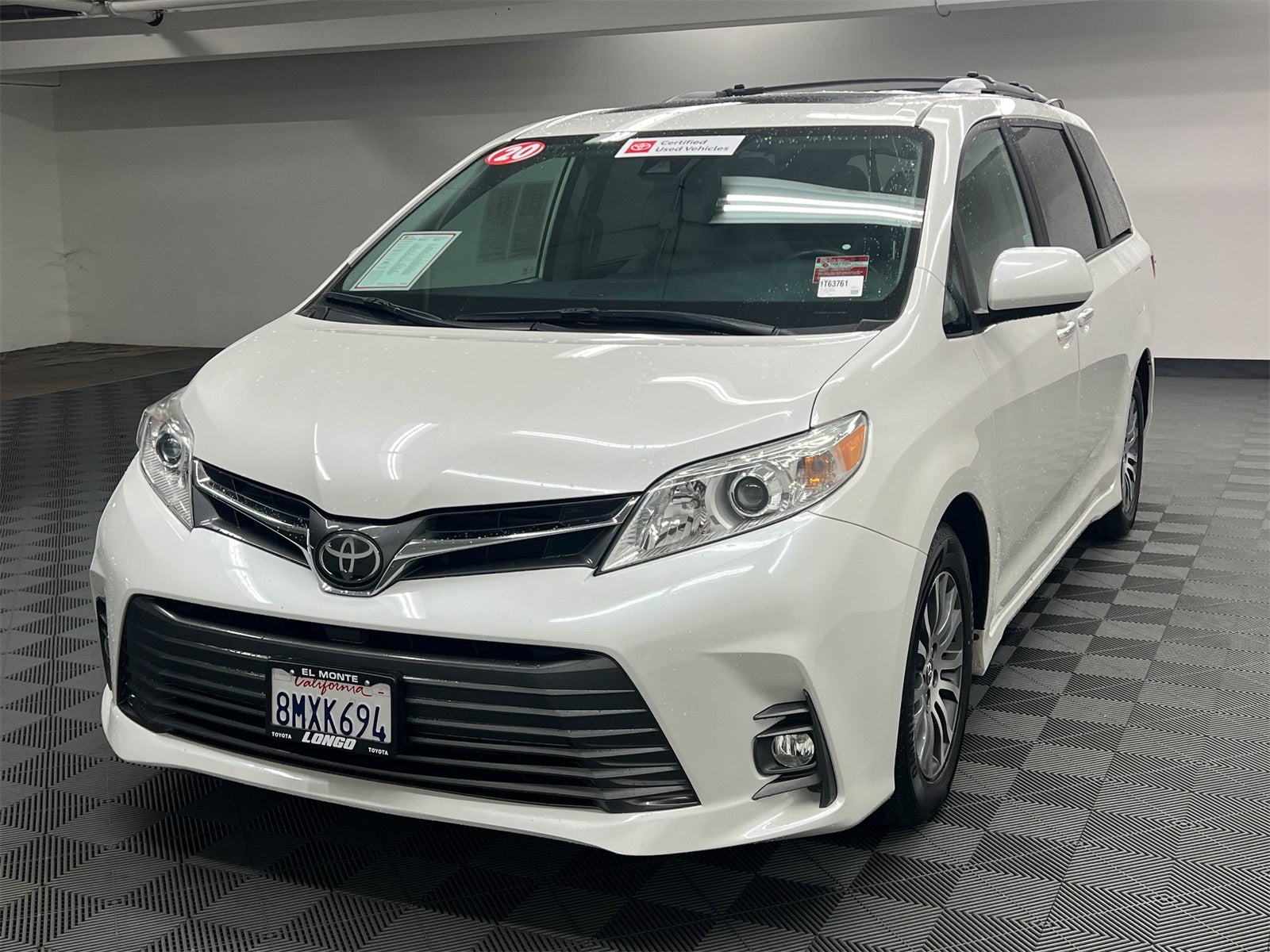 2020 Toyota Sienna XLE 8 Passenger