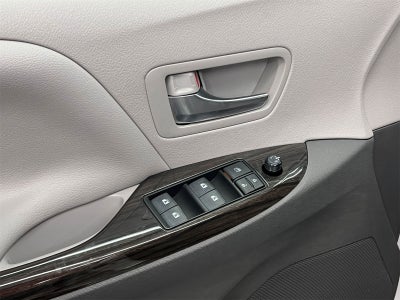 2020 Toyota Sienna XLE 8 Passenger
