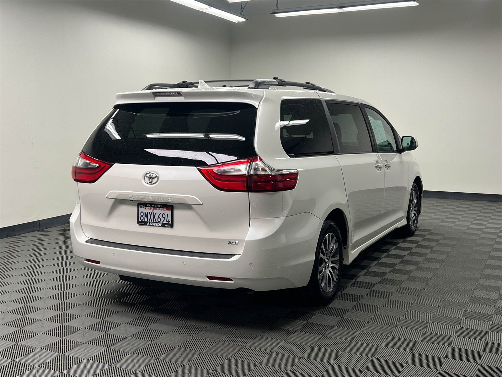 2020 Toyota Sienna XLE 8 Passenger