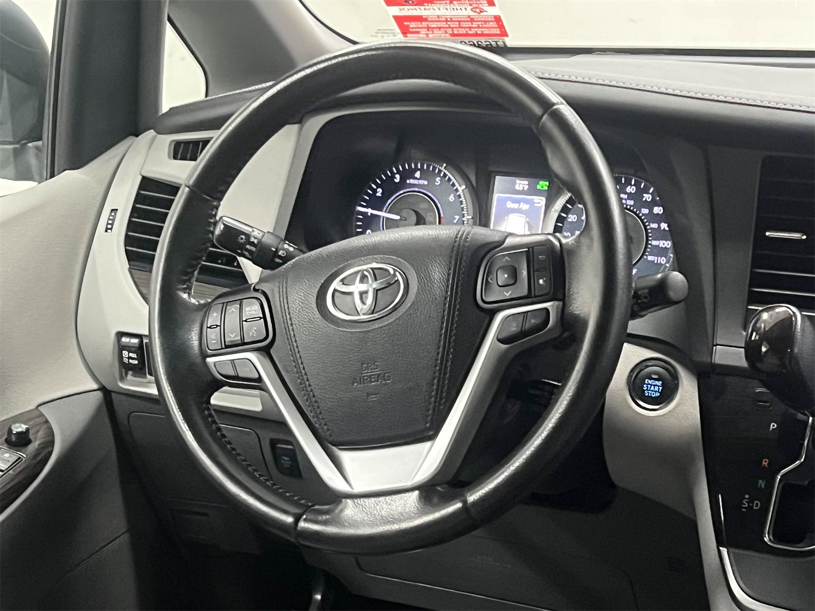 2019 Toyota Sienna XLE 8 Passenger