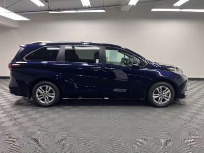 2026 Toyota Sienna Limited 7 Passenger