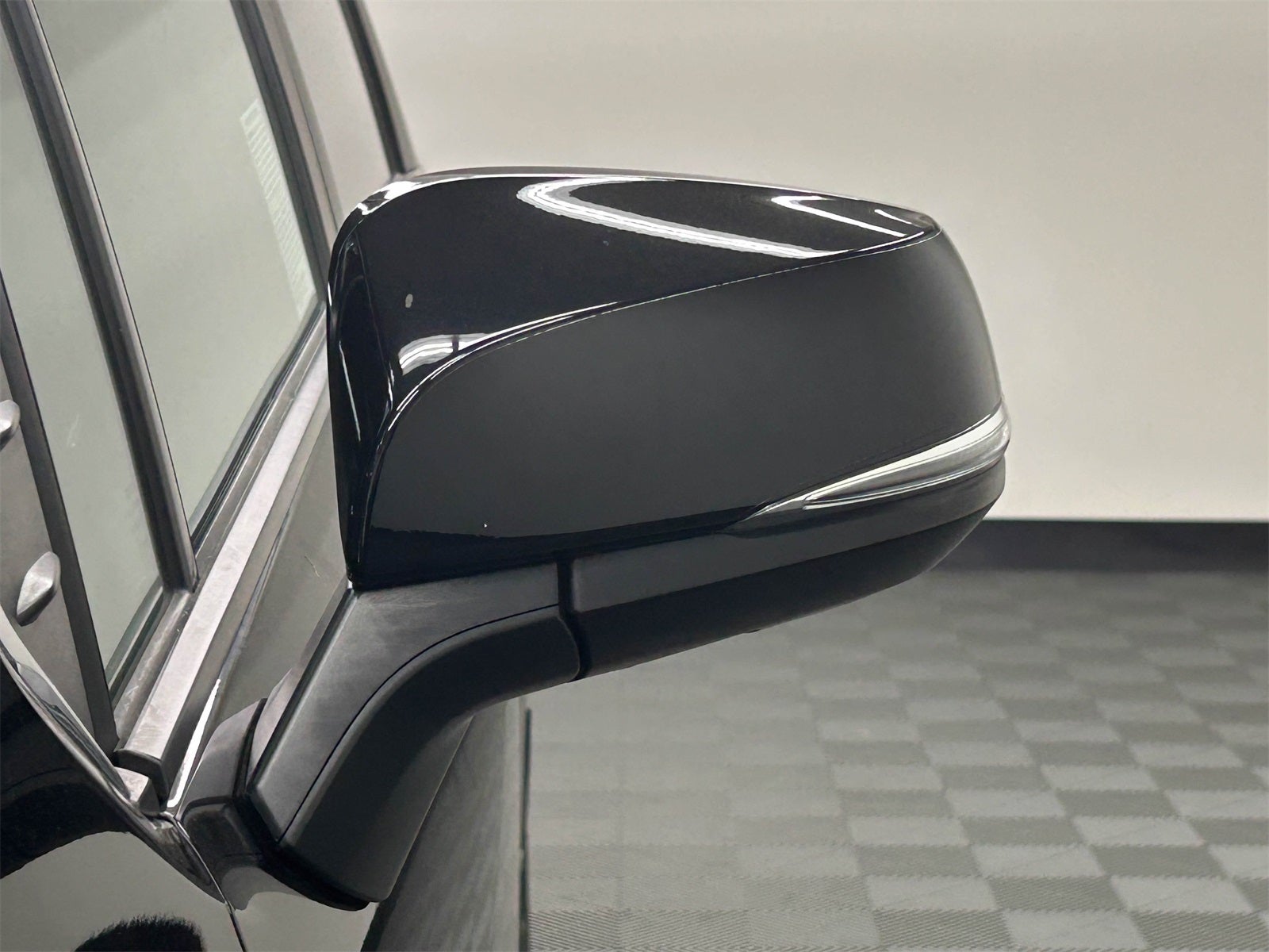 2025 Toyota Sienna Limited 7 Passenger