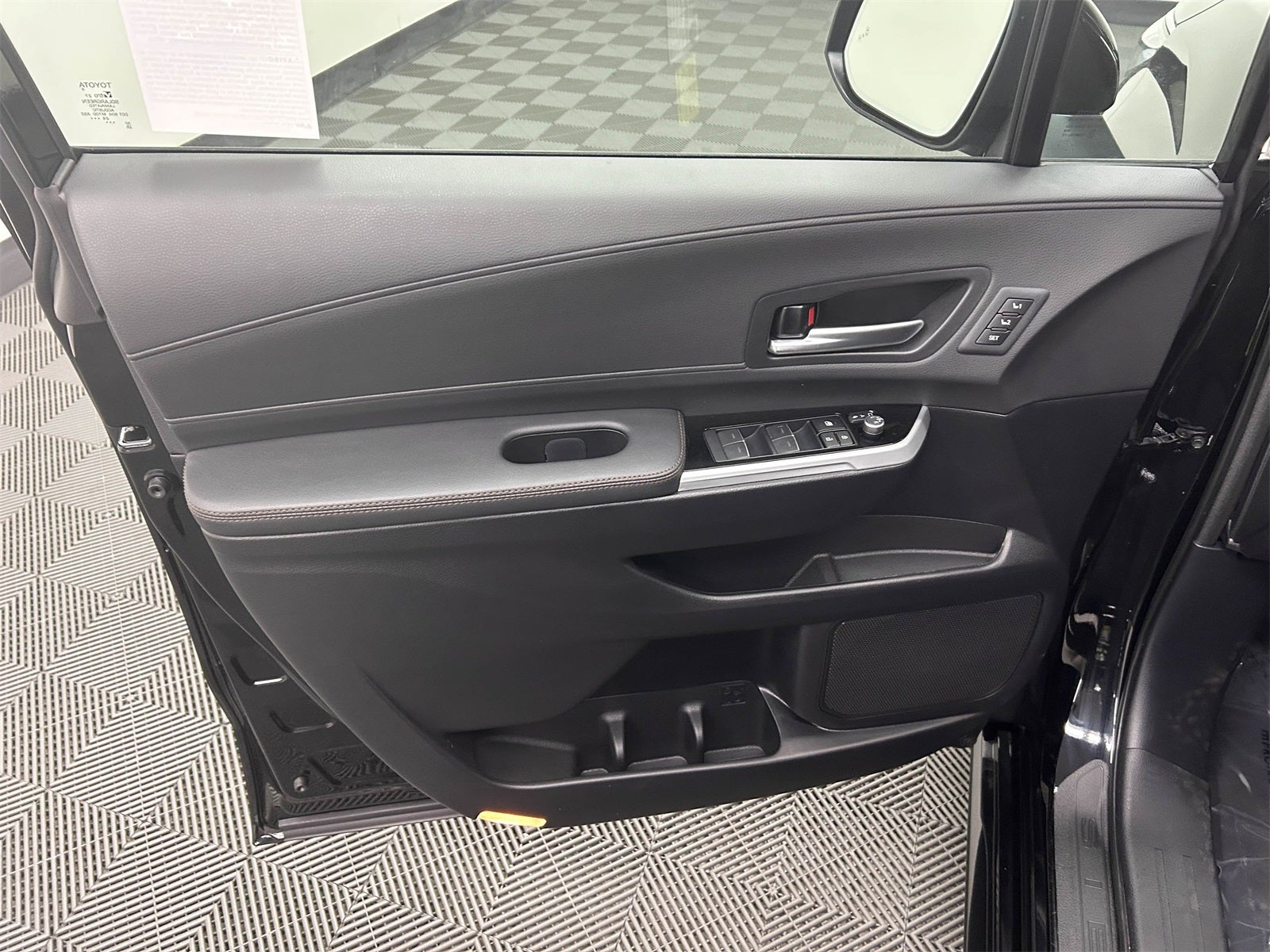 2025 Toyota Sienna Limited 7 Passenger