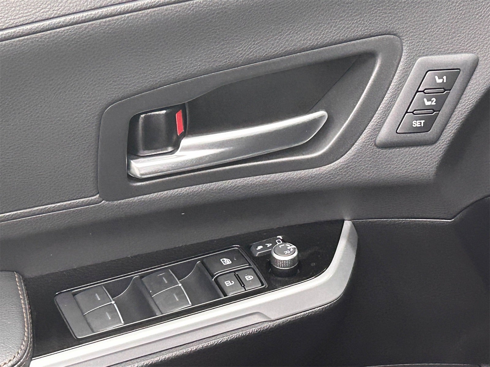 2025 Toyota Sienna Limited 7 Passenger