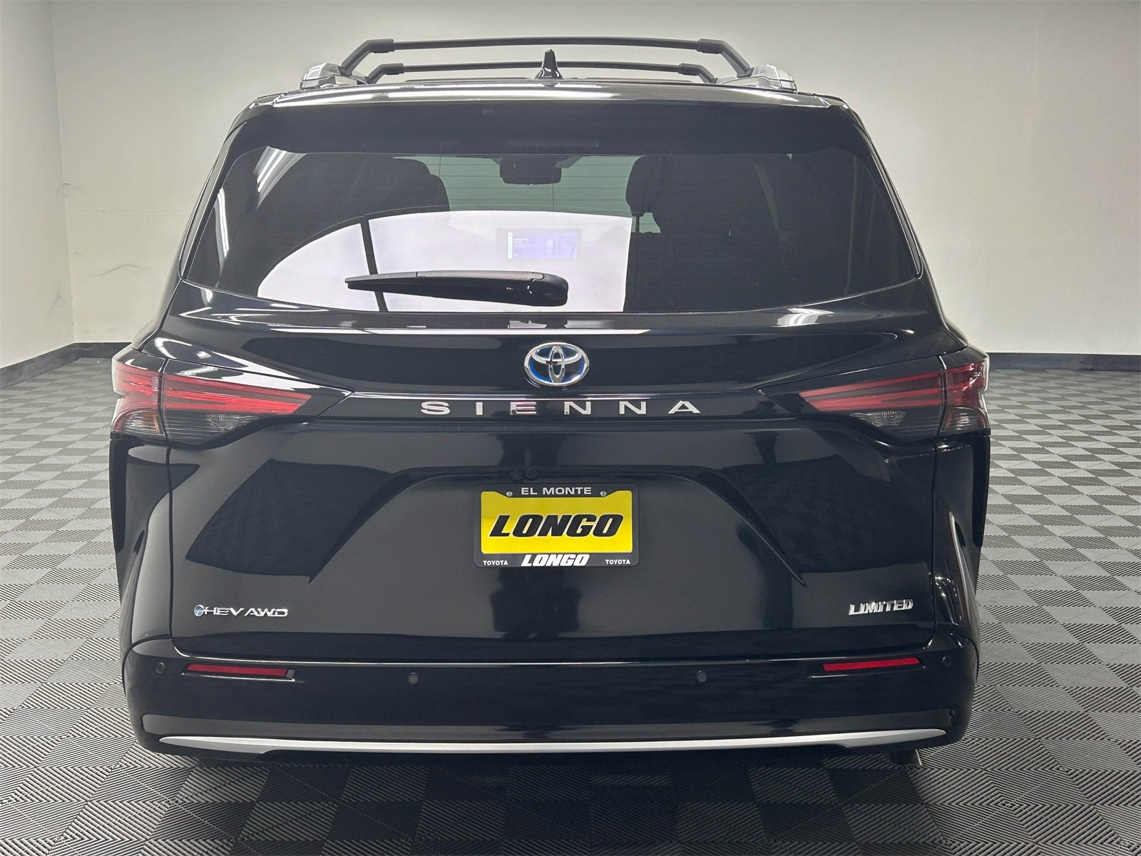 2025 Toyota Sienna Limited 7 Passenger