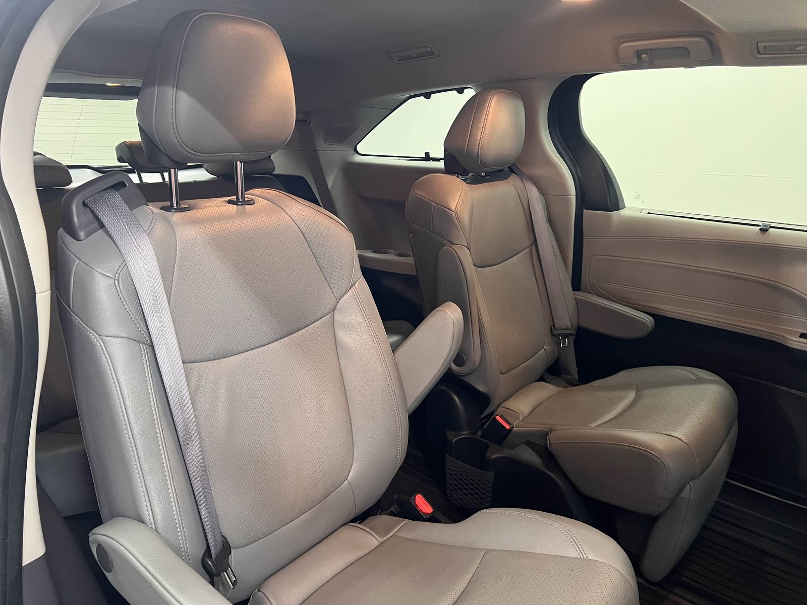 2023 Toyota Sienna Limited 7 Passenger
