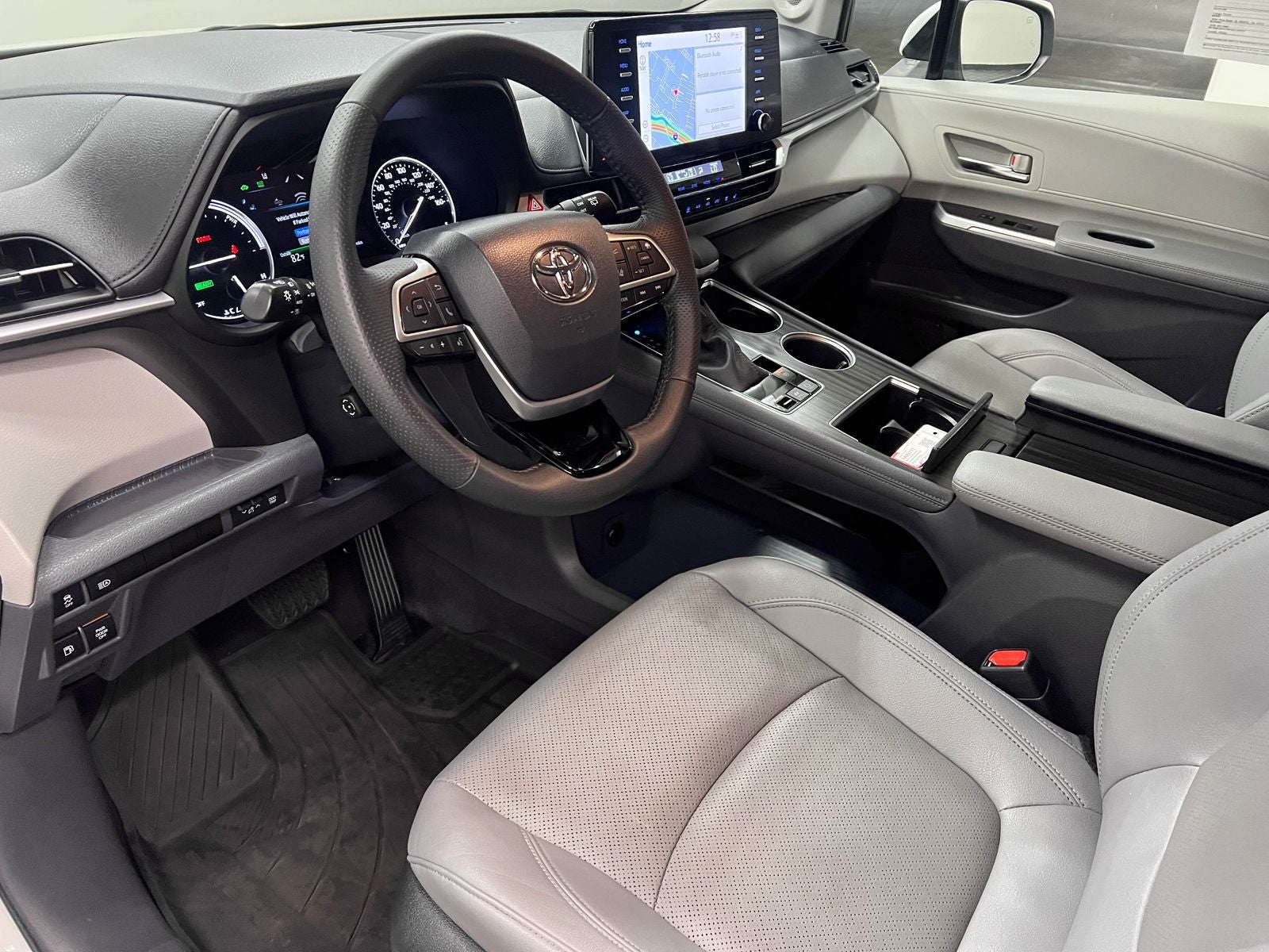 2023 Toyota Sienna Limited 7 Passenger