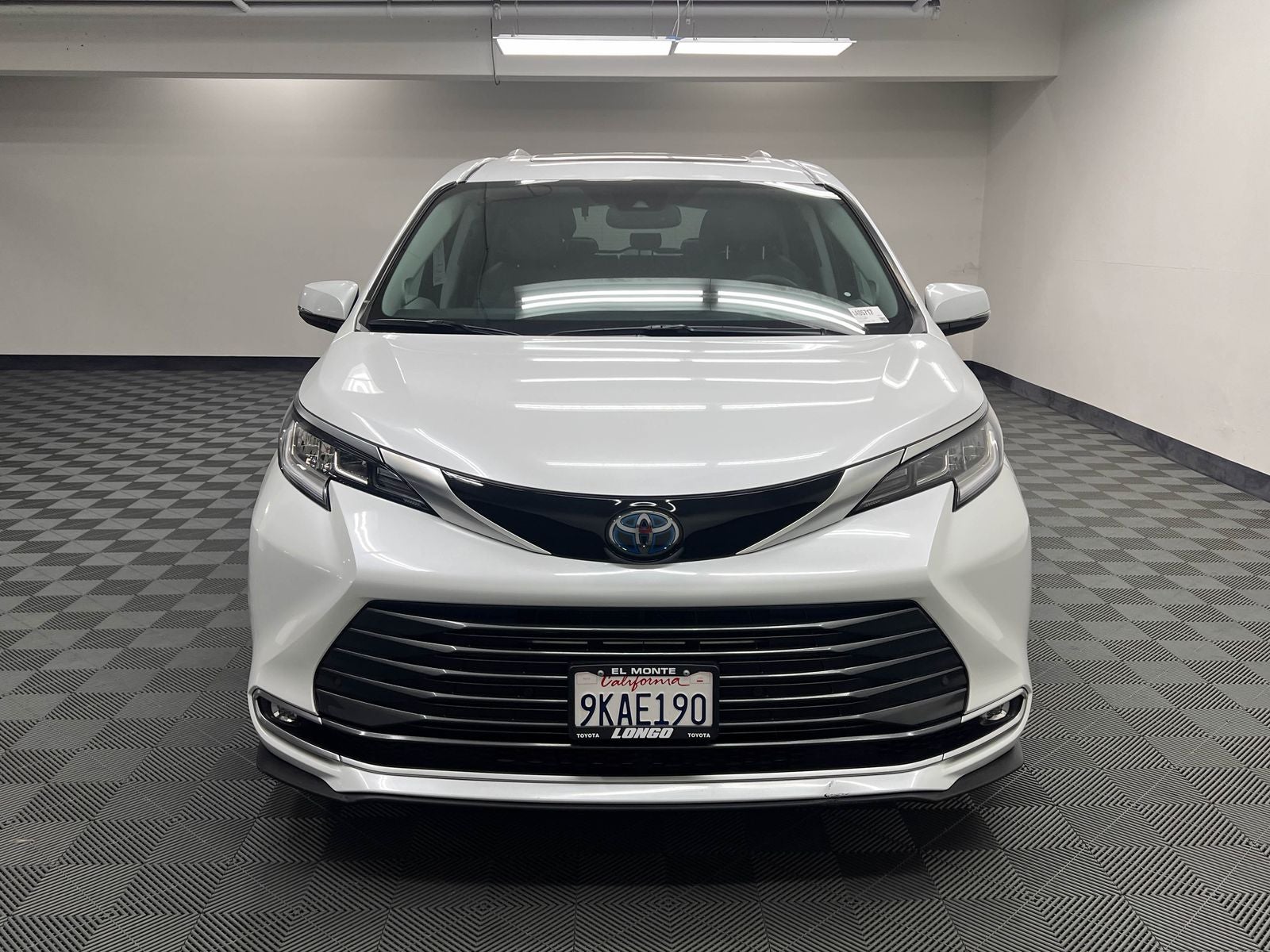 2023 Toyota Sienna Limited 7 Passenger