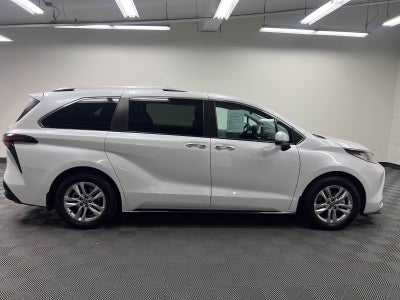 2023 Toyota Sienna Limited 7 Passenger