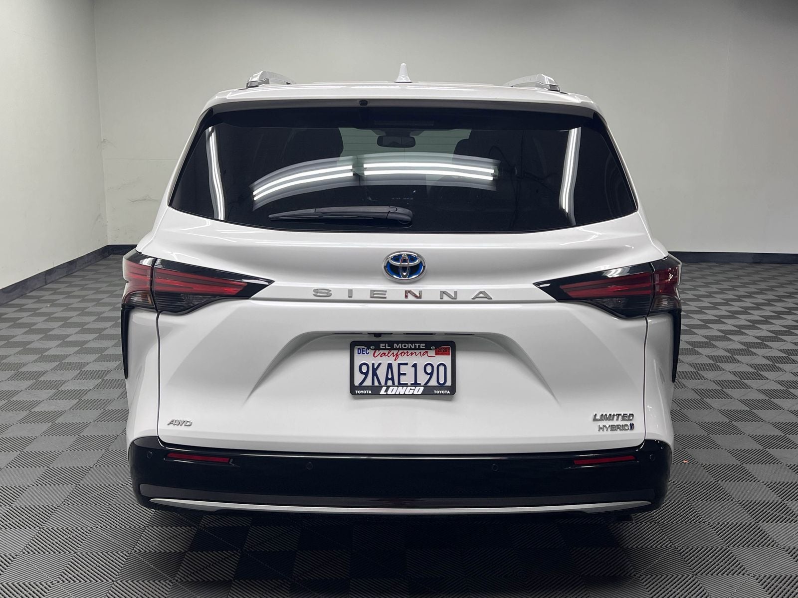 2023 Toyota Sienna Limited 7 Passenger