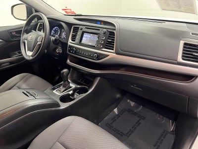 2017 Toyota Highlander LE