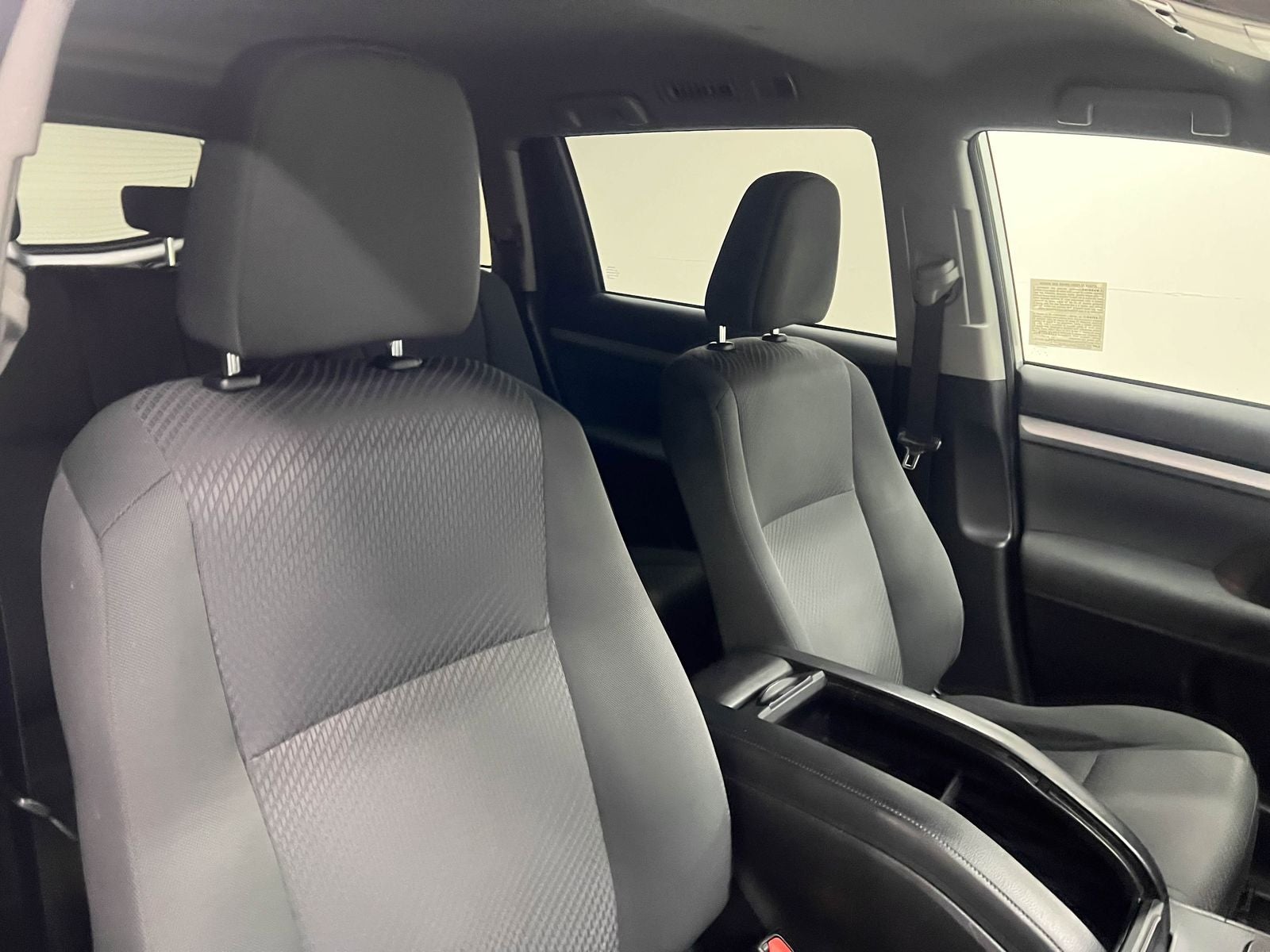 2018 Toyota Highlander LE