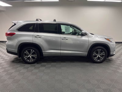 2018 Toyota Highlander LE