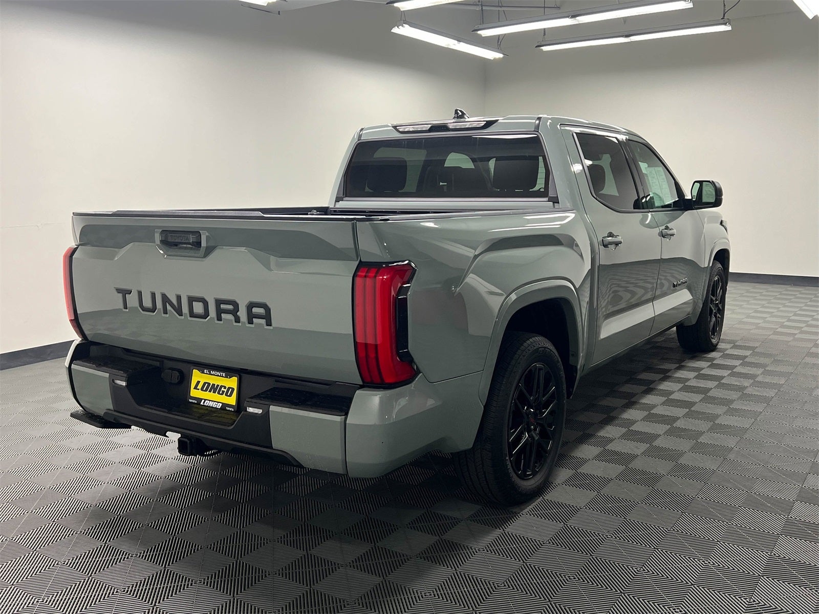2023 Toyota Tundra SR5 RWD