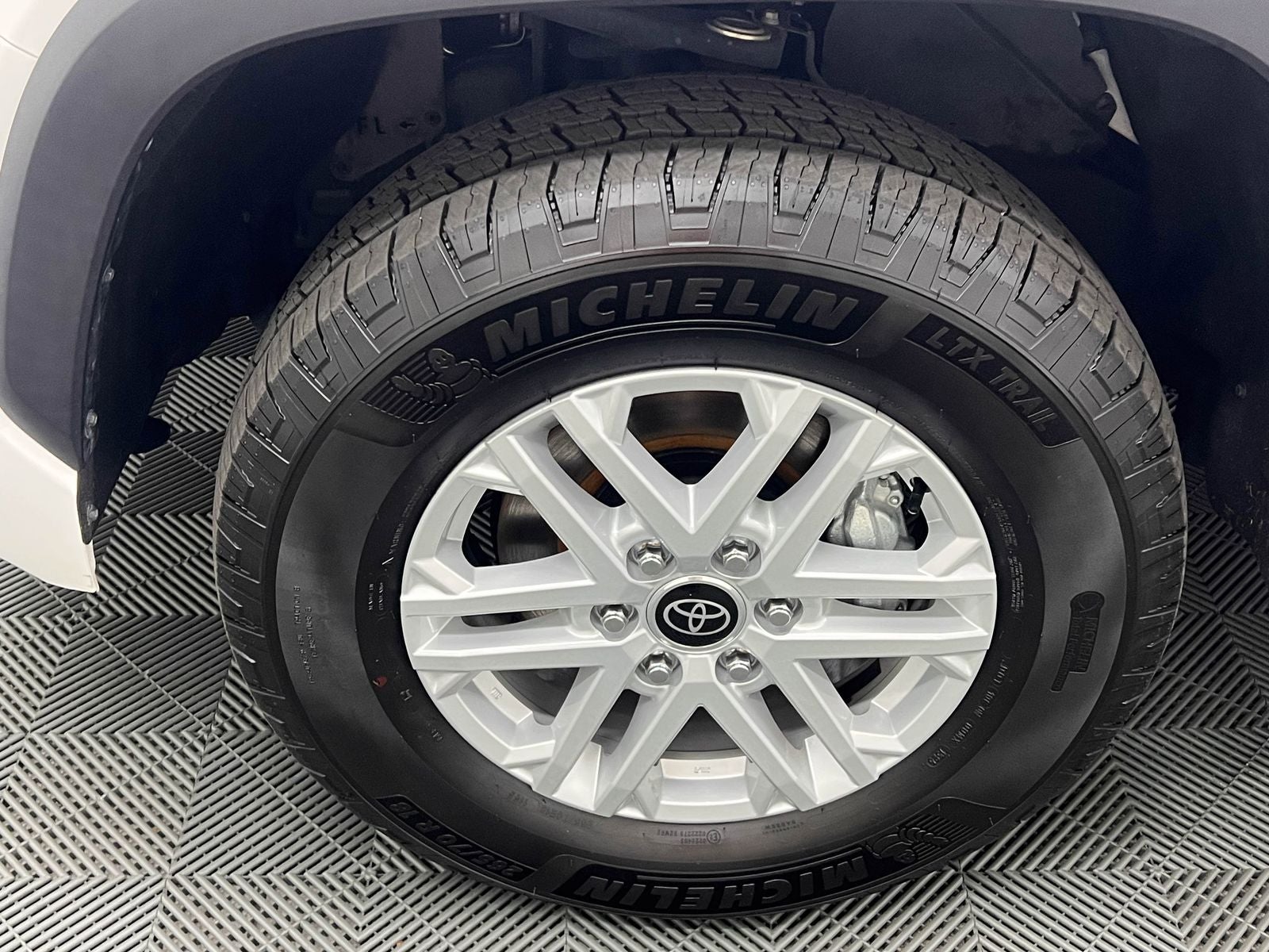 2024 Toyota Tundra SR5 4WD