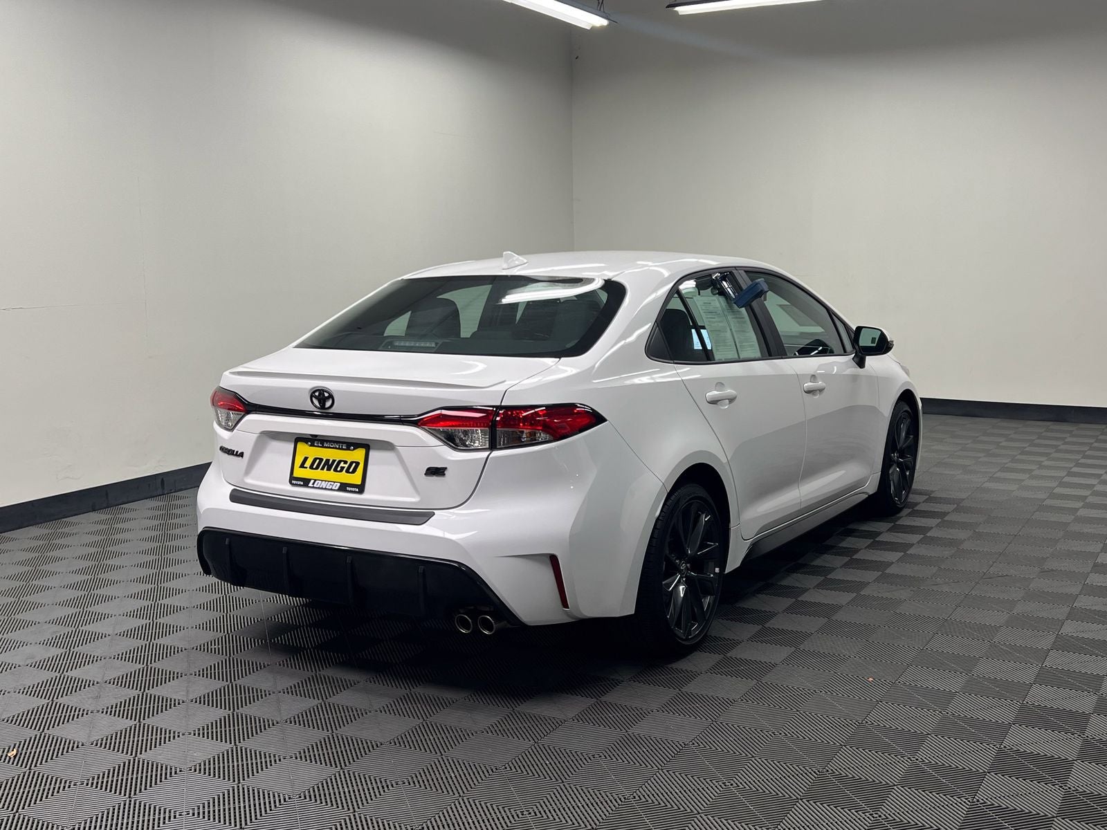 2025 Toyota Corolla SE
