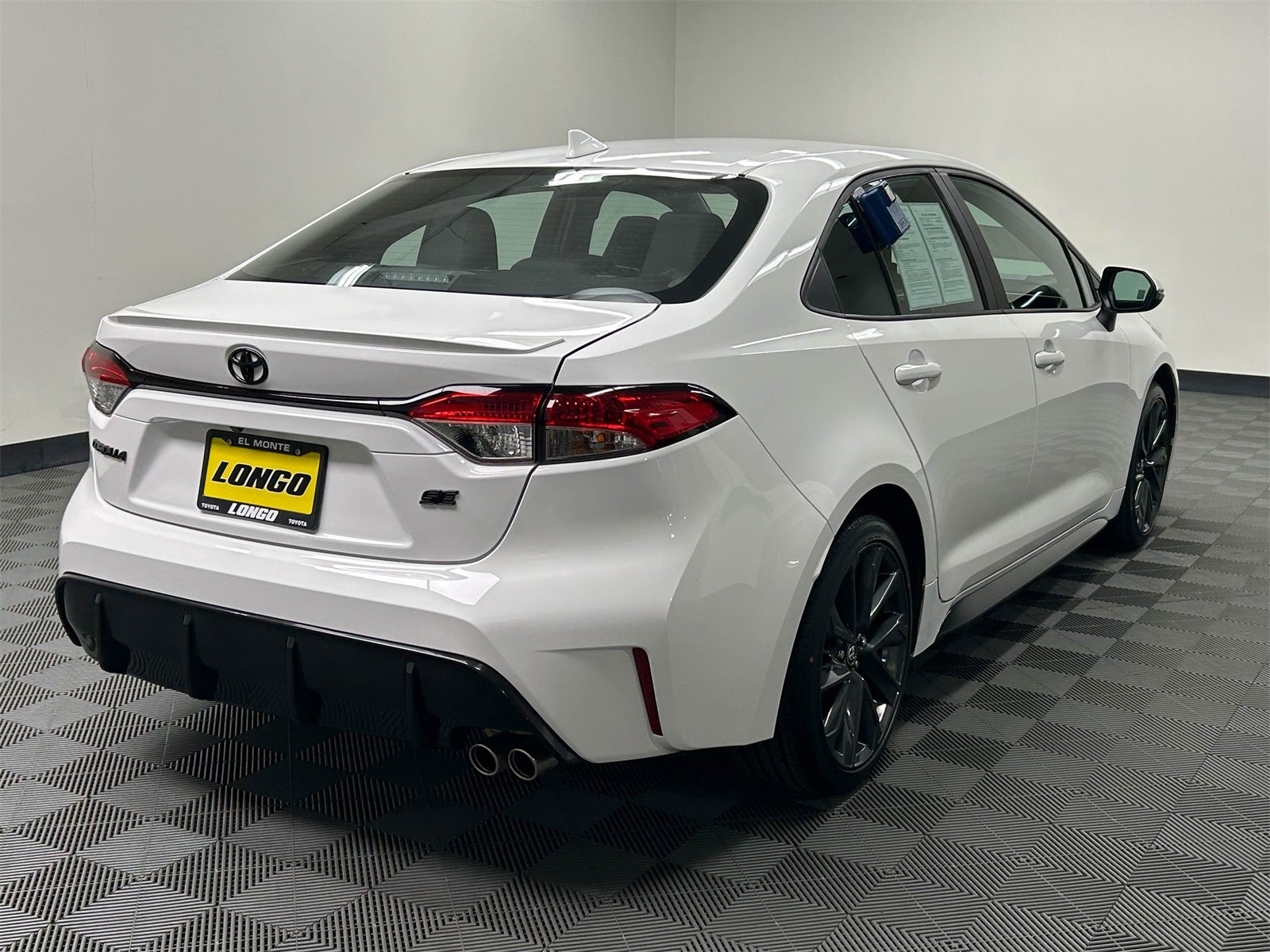 2025 Toyota Corolla SE