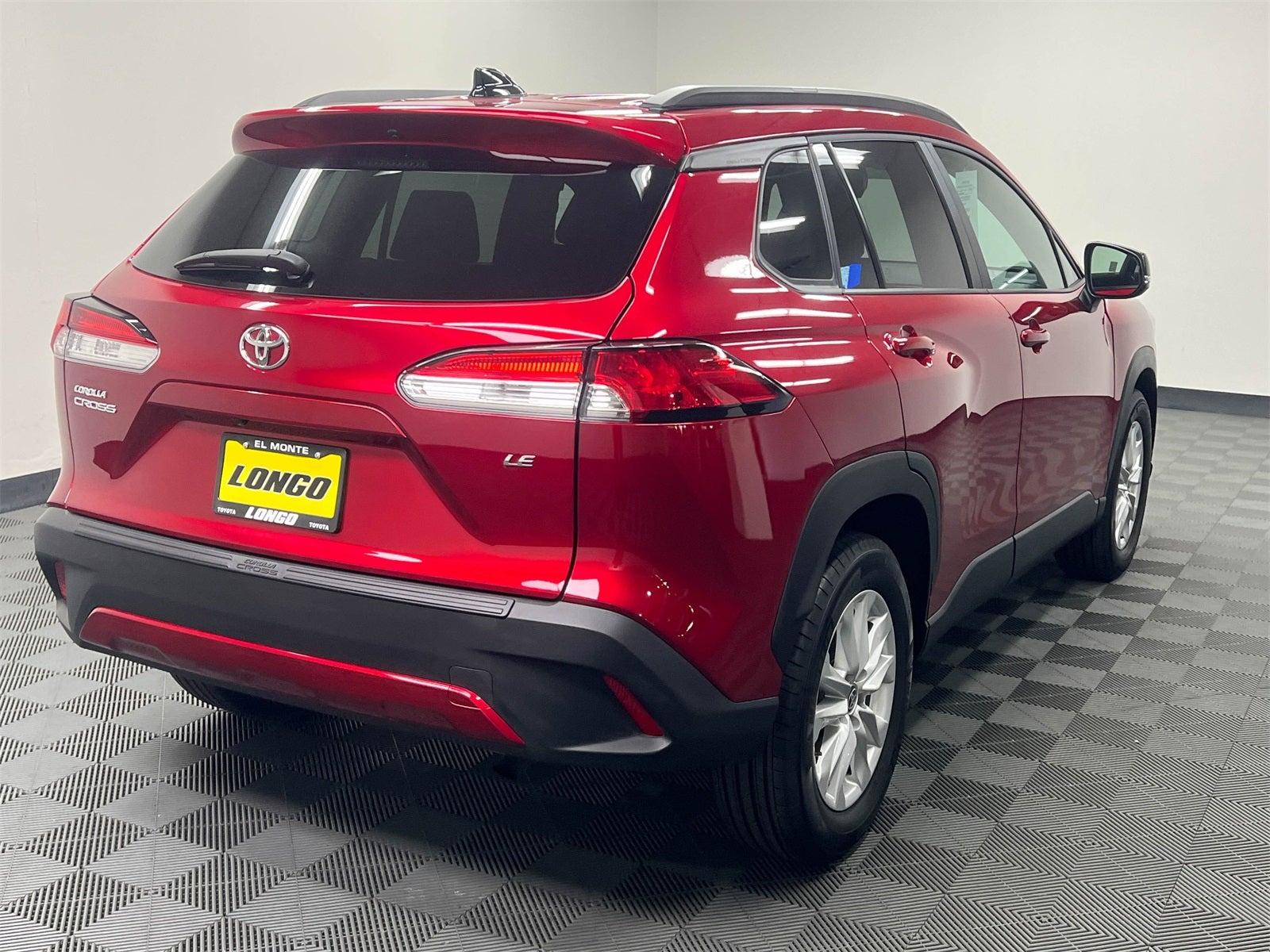 2025 Toyota Corolla Cross LE