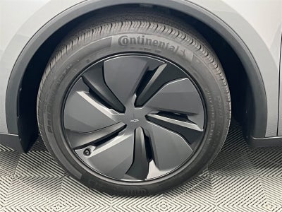 2026 Tesla Model Y Long Range