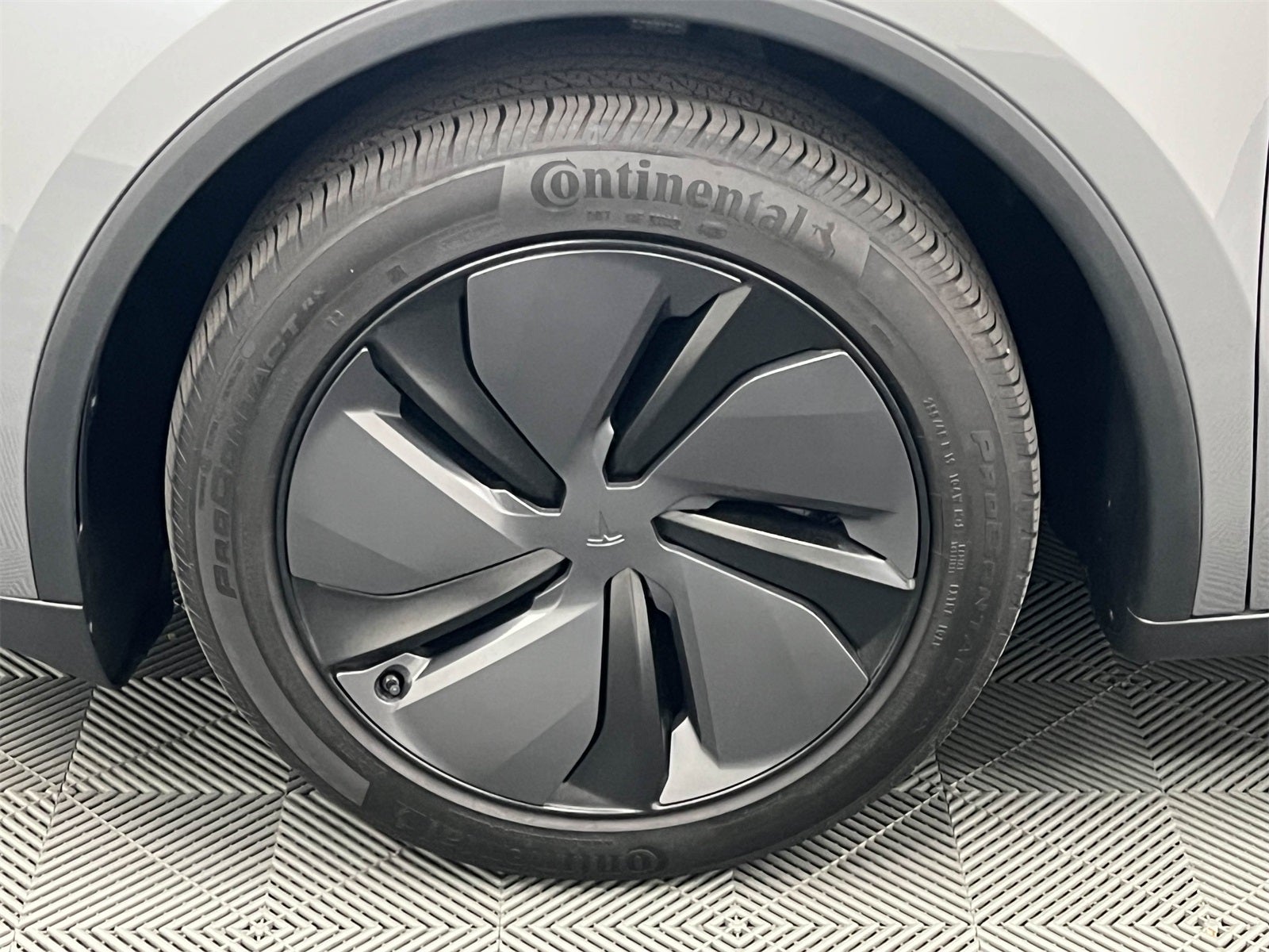 2026 Tesla Model Y Long Range