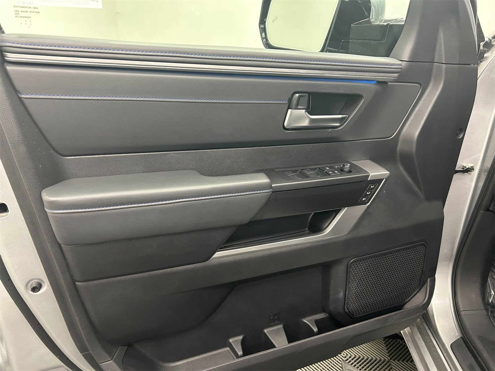 2023 Toyota Sequoia Platinum 4WD