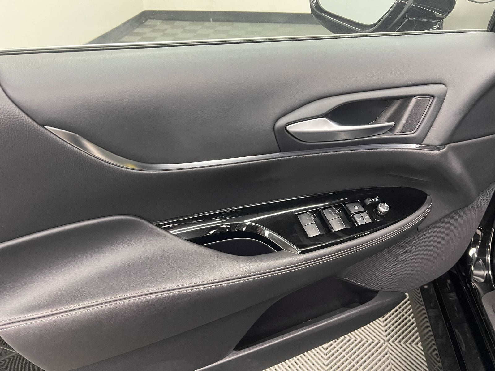 2023 Toyota Mirai XLE