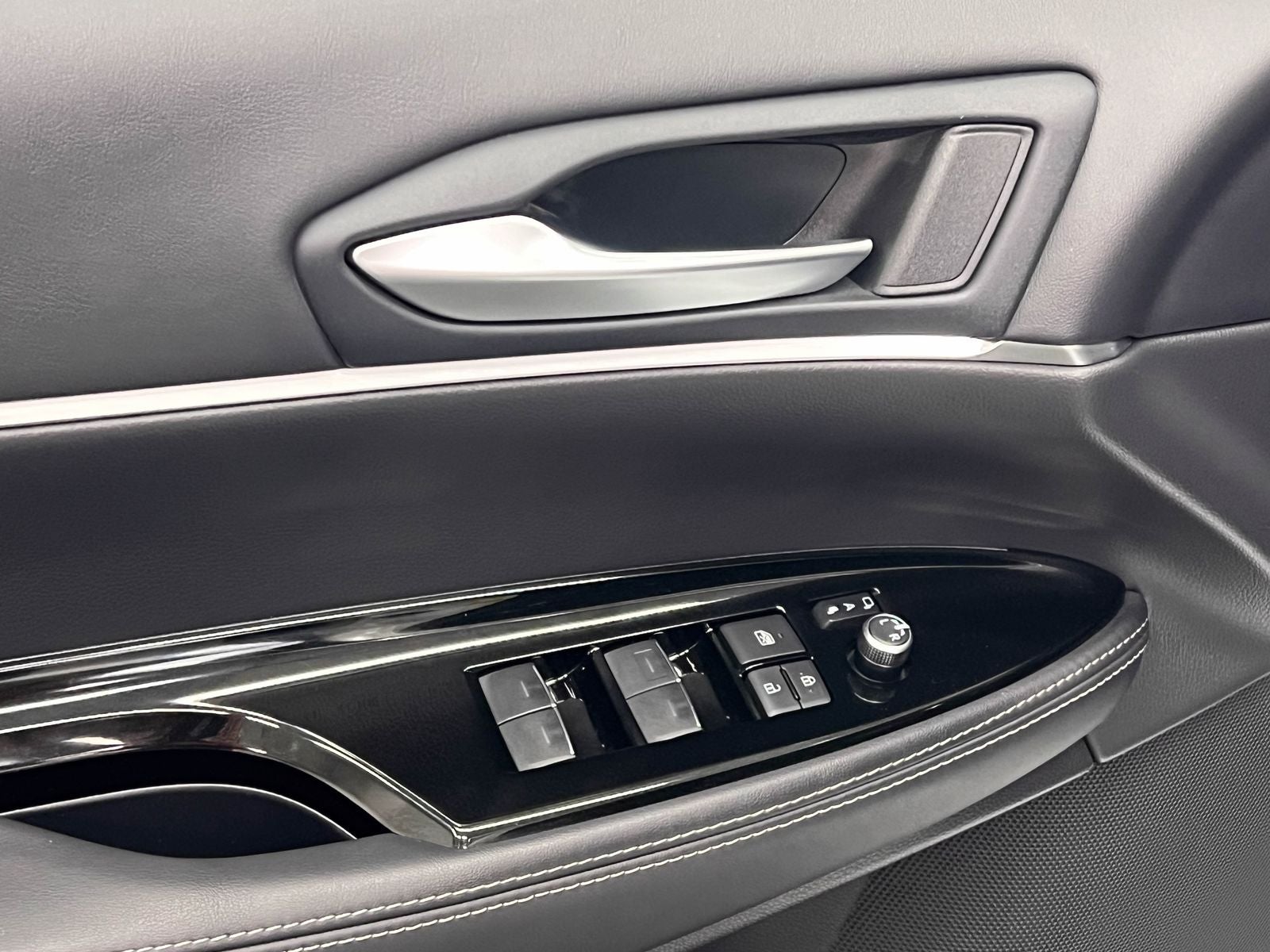2023 Toyota Mirai XLE