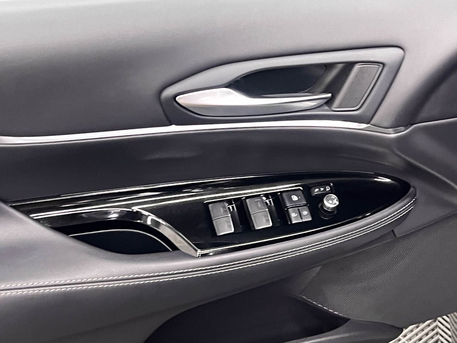 2023 Toyota Mirai XLE