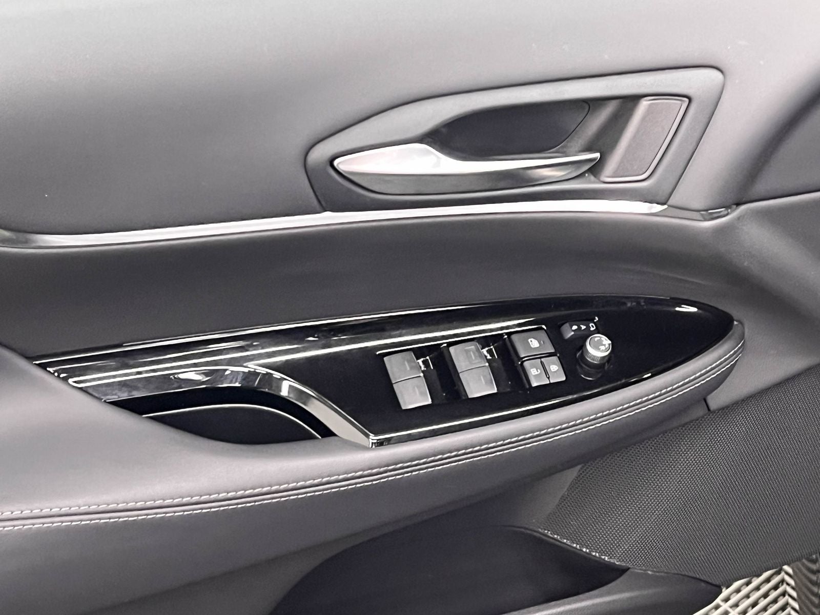 2023 Toyota Mirai XLE