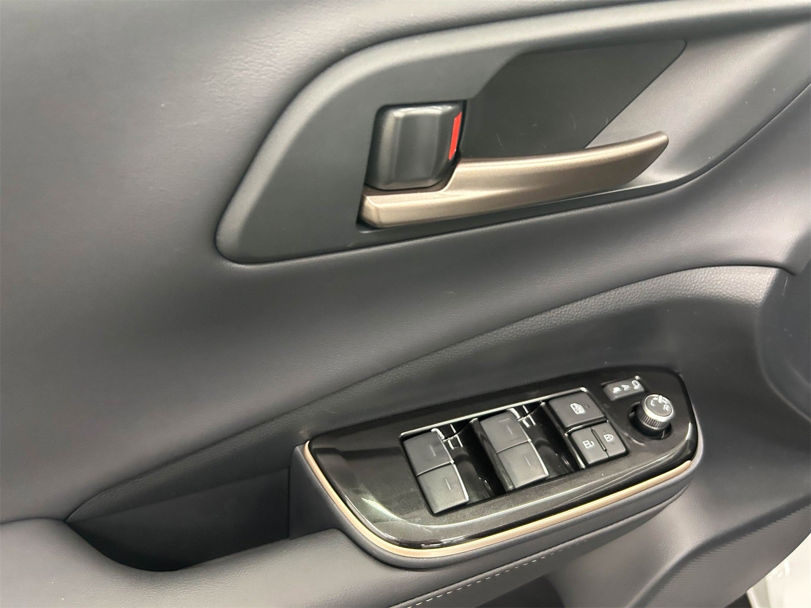 2025 Toyota Crown XLE