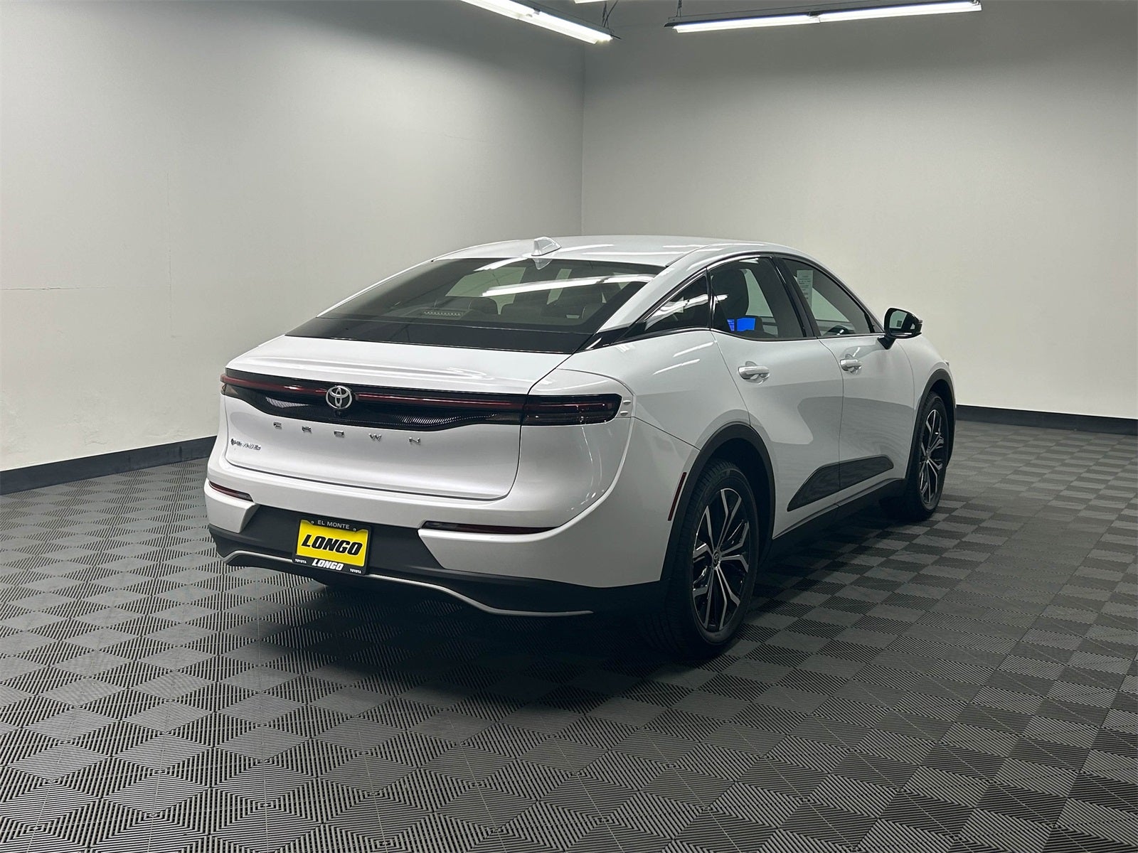 2025 Toyota Crown XLE