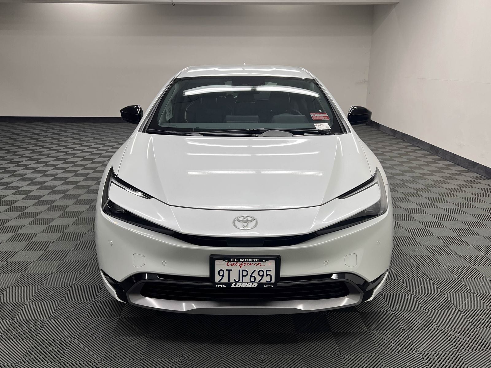 2025 Toyota Prius XLE