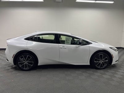 2025 Toyota Prius XLE