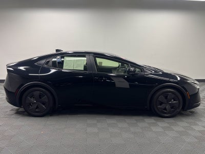 2025 Toyota Prius LE