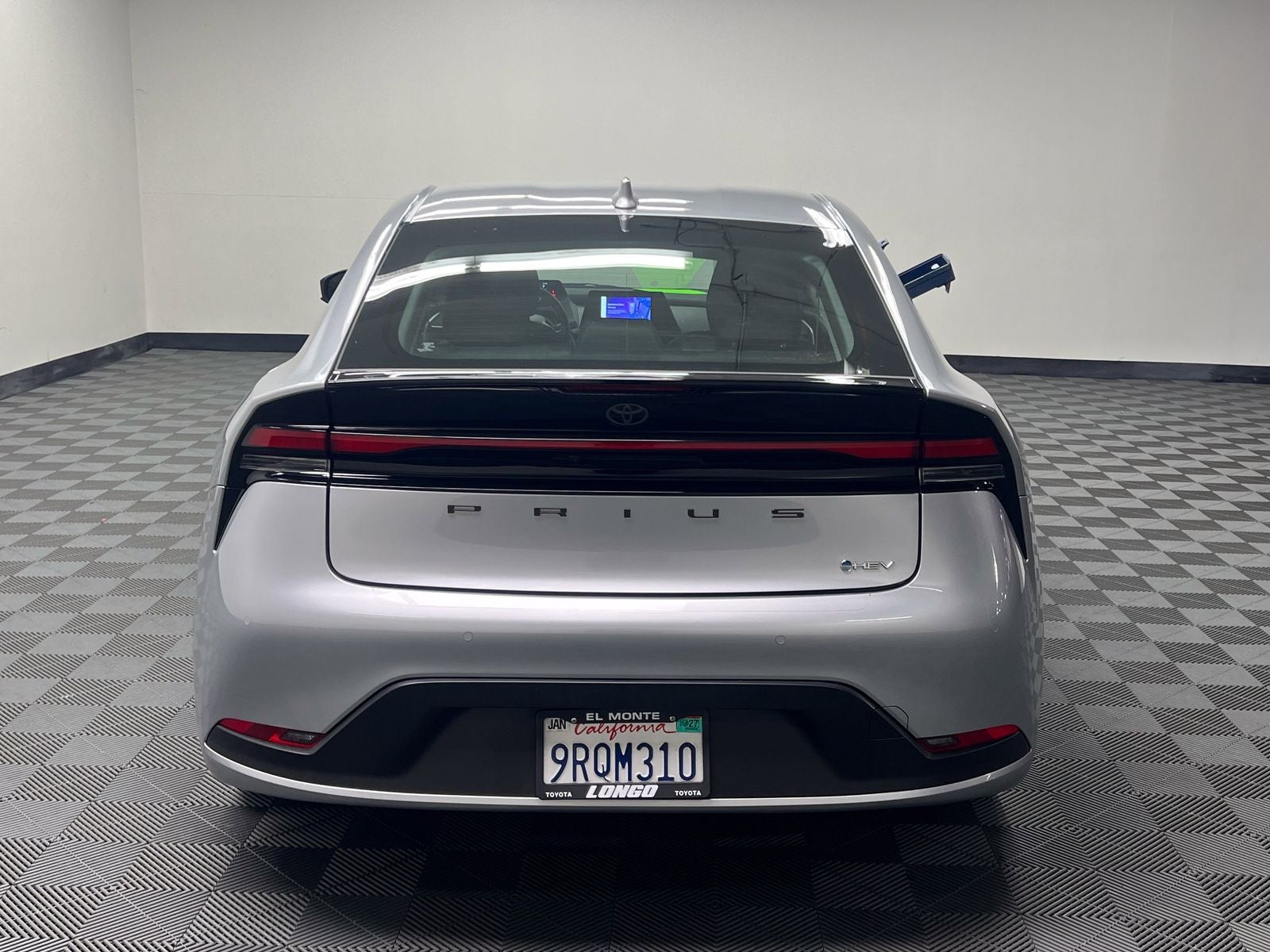2024 Toyota Prius LE