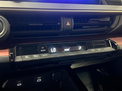 2024 Toyota Prius Prime SE