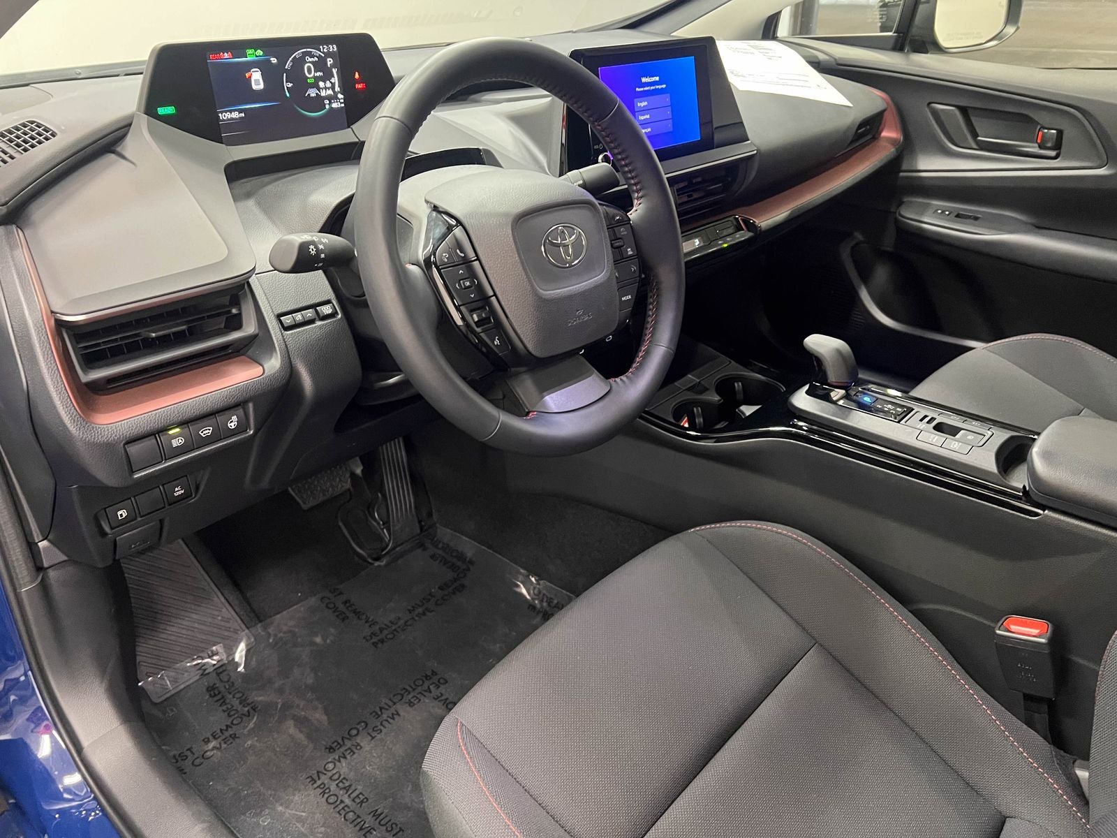2025 Toyota Prius Plug-In Hybrid SE