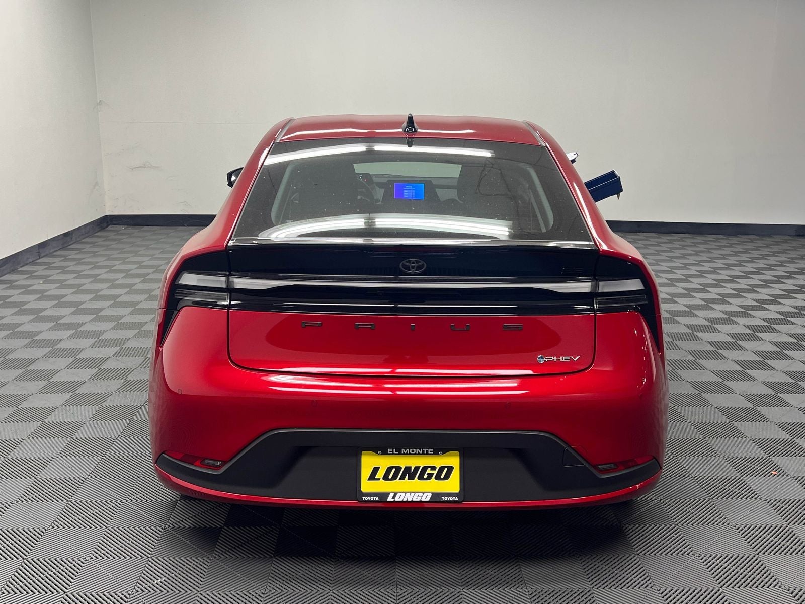 2026 Toyota Prius Plug-In Hybrid SE