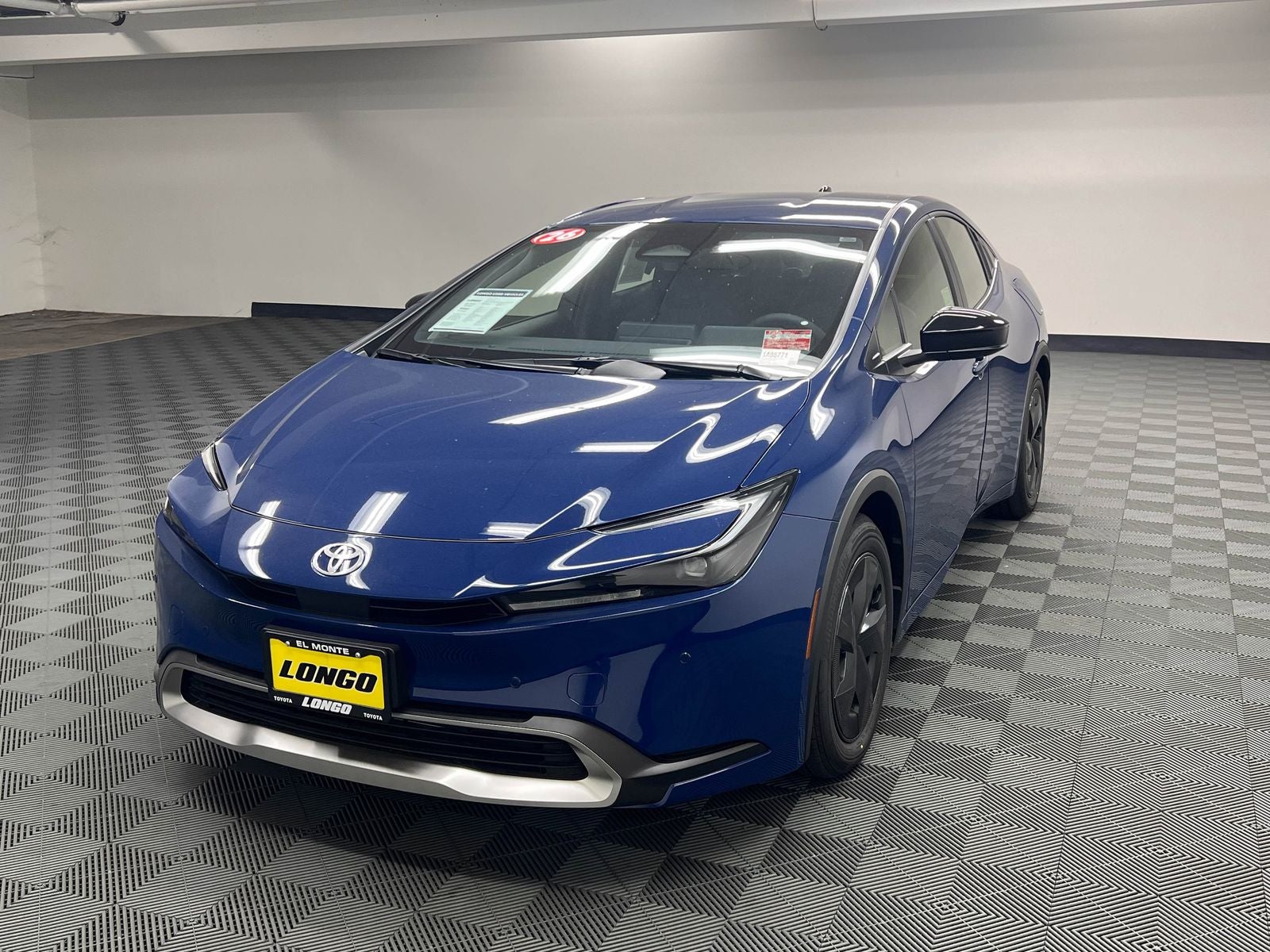 2026 Toyota Prius Plug-In Hybrid SE